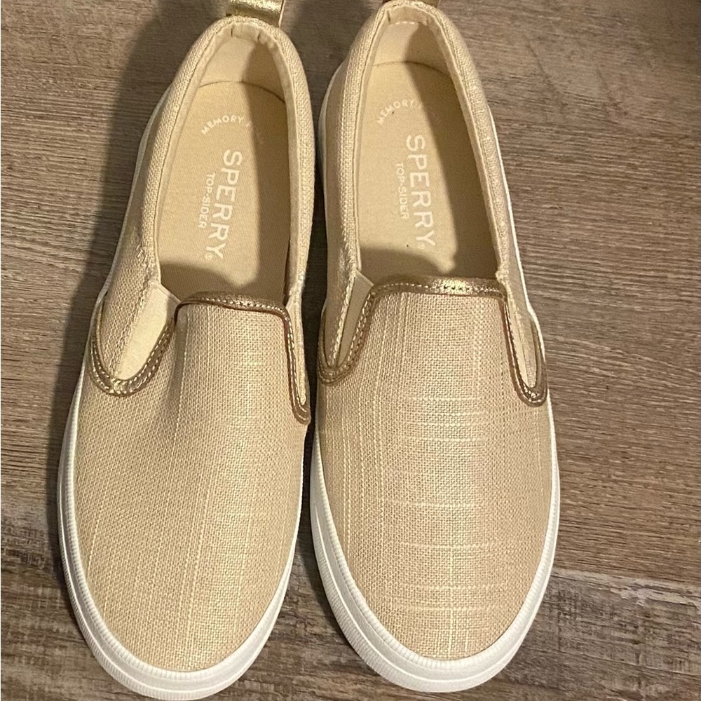 Sperry slip-ons / Top-Sider